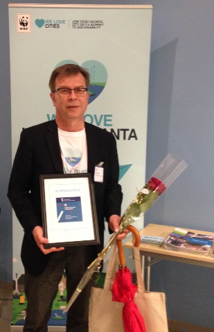 Director Ilkka Räsänen of the Lappeenranta Region Environmental Office accepted the award. Photo by Katja Tiikasalo